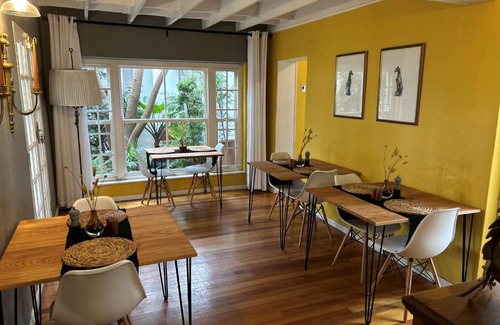 Menlo Park House | Battiss Guest House