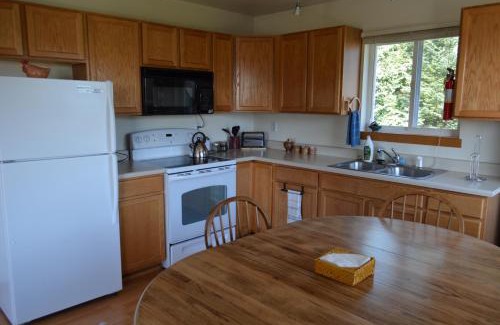 Homer Bed & Breakfast | Bay Avenue Inn