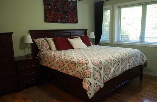 Cressy House | Bay House at Prinyers - Prince Edward County Private Waterfront