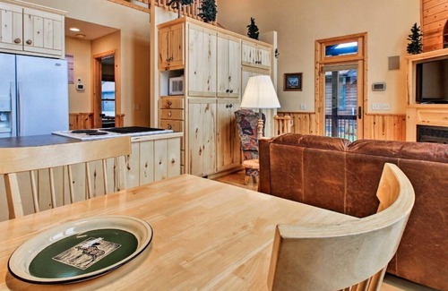 Bay Lake Cabin | Bay Lake Cabin w/200ft of Lakefront, fun deck, private dock + woodfire sauna!