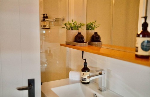 St Helens Apartment | Bay of Fires Apartments - Suite 4