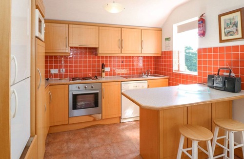 Kenmare Cottage | BAY VIEW APARTMENT, family friendly in Kenmare, County Kerry