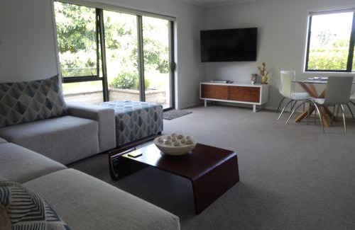 Omanawa Bed & Breakfast | Baybell Lodge