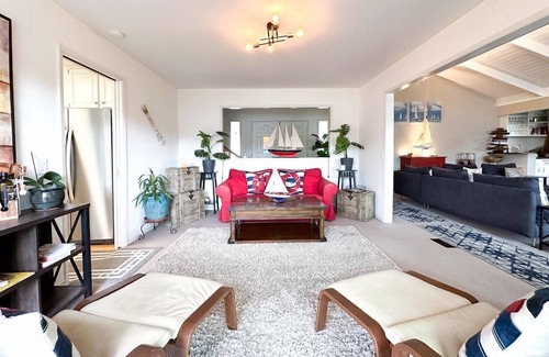 Country Club House | Bayfront Oasis | Deck, Fire Pit, Kayaks – Near Wine Country