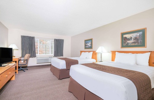 Baxter Hotel | Baymont by Wyndham Baxter/Brainerd Area