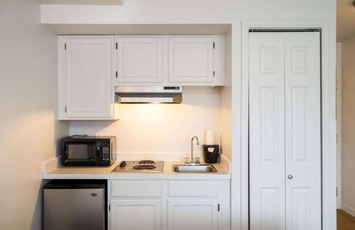 Guide Meridian Hotel | Baymont by Wyndham Bellingham