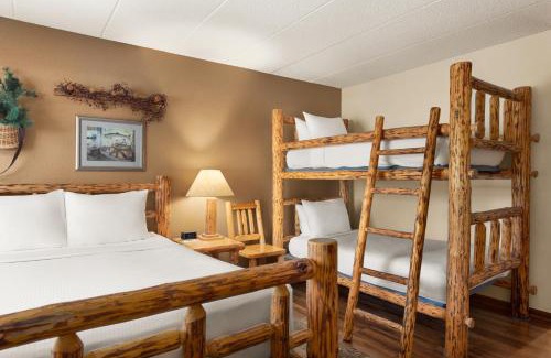 Owatonna Hotel | Baymont by Wyndham Owatonna