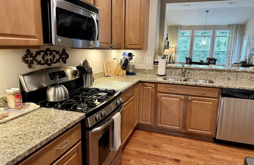 The Commons House | Bayside * 4 BR Fenwick Island Resort Home Rental: Lovely 4 BR Townhouse 2.5 BA