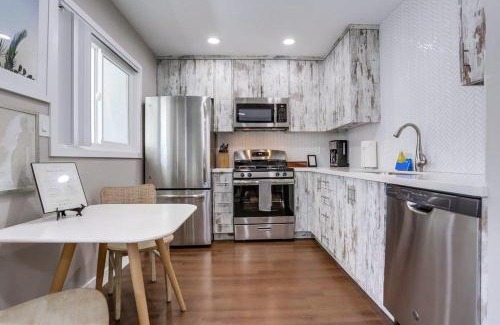 Mission Beach House | Bayside Bikini 1