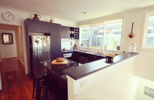 Highett Apartment | Bayside Getaway! Newly renovated.