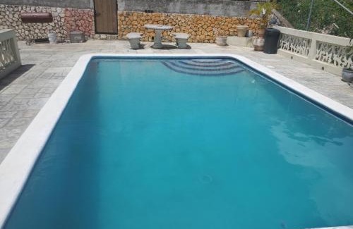 Reading House | Bayview Luxury Retreat