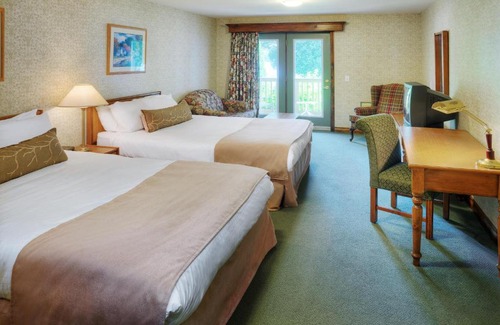 Port Stanton Hotel | Bayview Wildwood Resort, an Ascend Collection Resort