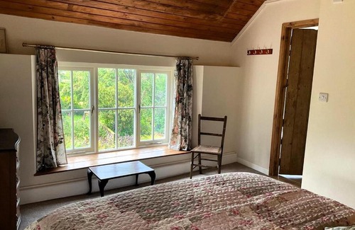 Crymych House | Bayvil - Nevern