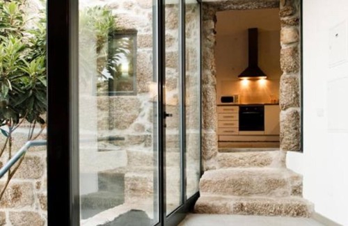 Alpendurada e Matos Cottage | BE A PART OF THE RIVER, APART FROM IT ALL!