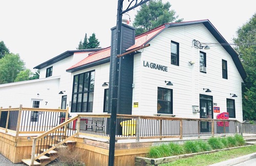 Sainte-Lucie-des-Laurentides Apartment | Beautiful, bright, brand-new room in the heart of the Laurentians