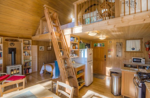 Roche Harbor Cabin | Beach and Dock Access! (NBWR)