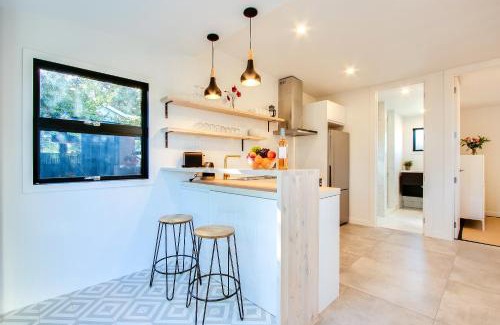 Haumoana House | Beach and Vineyard Escape - Haumoana Beach Home