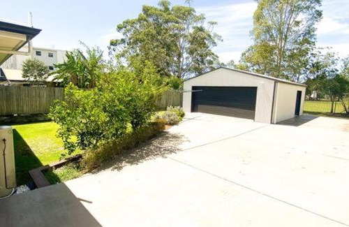 Maroochydore House | Beach Boutique With River View