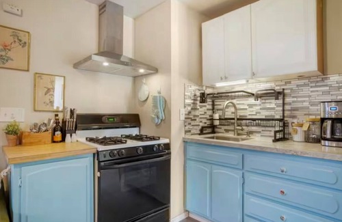 Point Loma House | Beach Bungalow w/Free Parking Sunset Cliffs