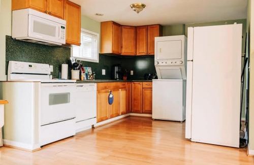 Oscoda House | Beach Club of Oscoda - The Lakeshore Cottage