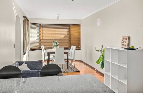 Port Noarlunga South House | Beach front home with scenic views