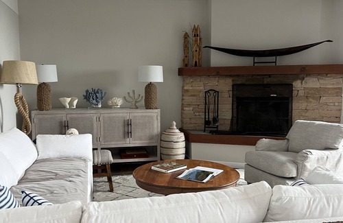 Muir Beach House | Beach Front Coastal Home with Beautiful Garden and Ocean Views