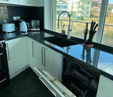 Byala Apartment | Beach Front Luxurious Two Bedroom Apartment