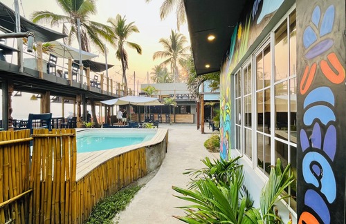 El Tunco Apartment | Beach Front Room at Playa EL Tunco Surf Spots La Bocana and Sunzal