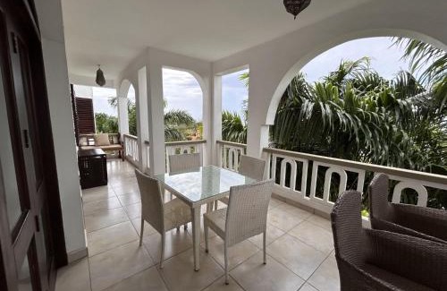 Galu Beach Apartment | Beach Front Spacious Apartment with Oceanview - Lantana Galu Beach Apartment