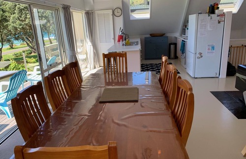 Opito Bay House | Beach front with stunning views of Opito Bay