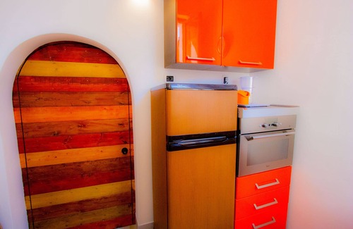 Ladispoli House | Beach in Ladispoli center, 20 minutes Rome, San Pietro by train, no car needed