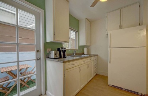 San Diego Apartment | ~Beach Oasis Steps to Sand +Roof deck View