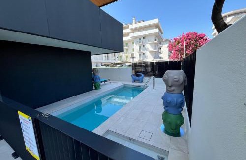 Jesolo Apartment | Beach Palace with small swimming pool, private beach, parking