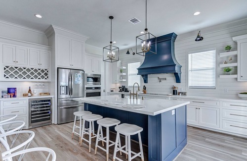 Crystal Beach House | Beaches&Dreams - HOT TUB - 5 Min Walk to Beach - Sleep 14