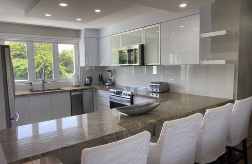 Cabezas Villa | BEACHFRONT > 5 STAR > 2 LEVEL PENTHOUSE VILLA > MAGNIFICENT PANORAMIC VIEWS