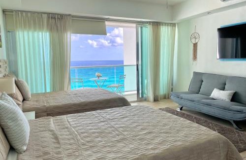 Punta Cancun Apartment | Beachfront Apartment by Andiani Travel