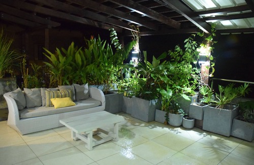 La Mivoie Condo | Beachfront apartment with stunning sea views.