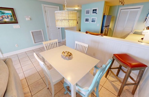 Tybee Island Condo | Beachfront condo w. stunning views + resort amenities.