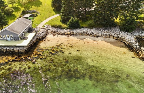 Ingramport Cottage | Beachfront Cottage on Beautiful St Margarets Bay - Ingramport, Nova Scotia