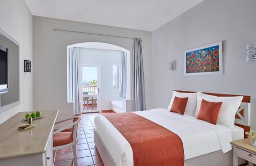 El Quseir Hotel | Beachfront Escape + Yoga, Tennis, Water Sports & Live Evening Shows l 3 Rooms