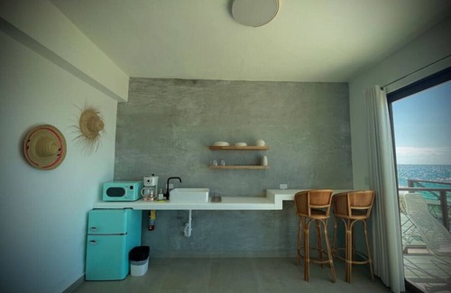 Stella Apartment | Beachfront King Suite