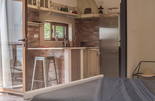 Selca Cottage | Beachfront robinson cottage with a pool