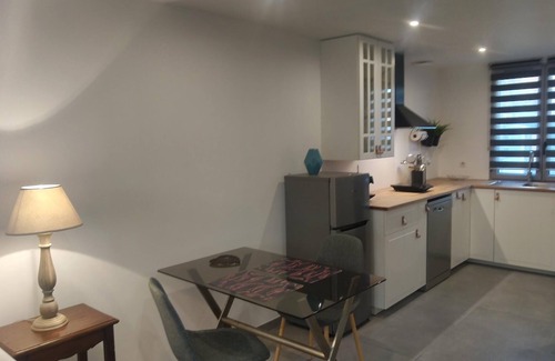 Port District Apartment | Beachfront studio with pool.