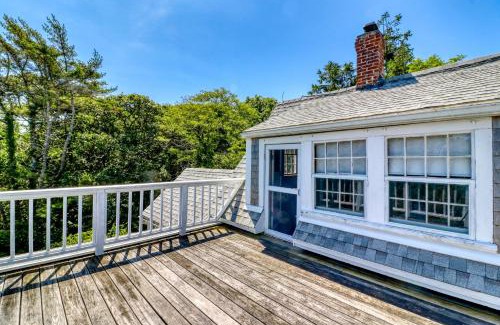 Aquinnah House | Beachroad Hideout