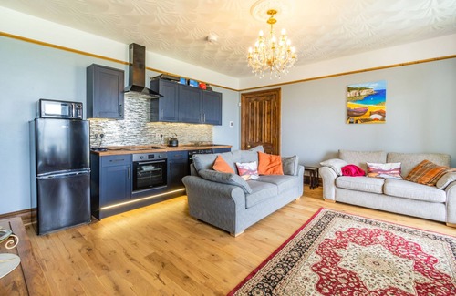 Hornsea Cottage | Beachside Apartment