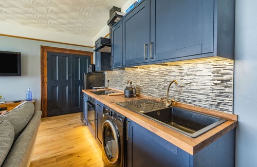 Hornsea Cottage | Beachside Apartment