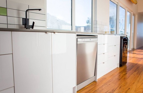 Separation Creek House | Beachside luxury living in Wye River-perfect for the family or groups of friends