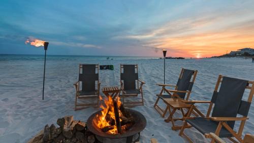 Seagrove Beach House | Beachwood Villas 8H