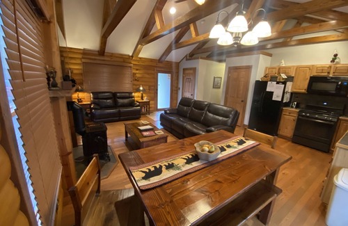 Rileyville Cabin | Bear Timbers log cabin on the Shenandoah River