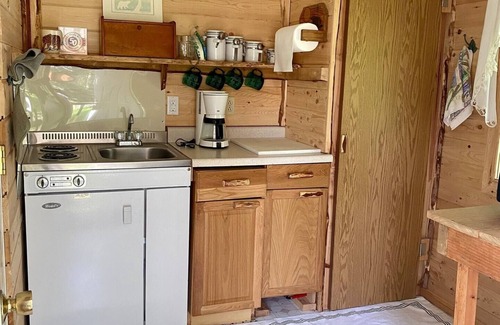 Ridgeway Cabin | Bears Den.